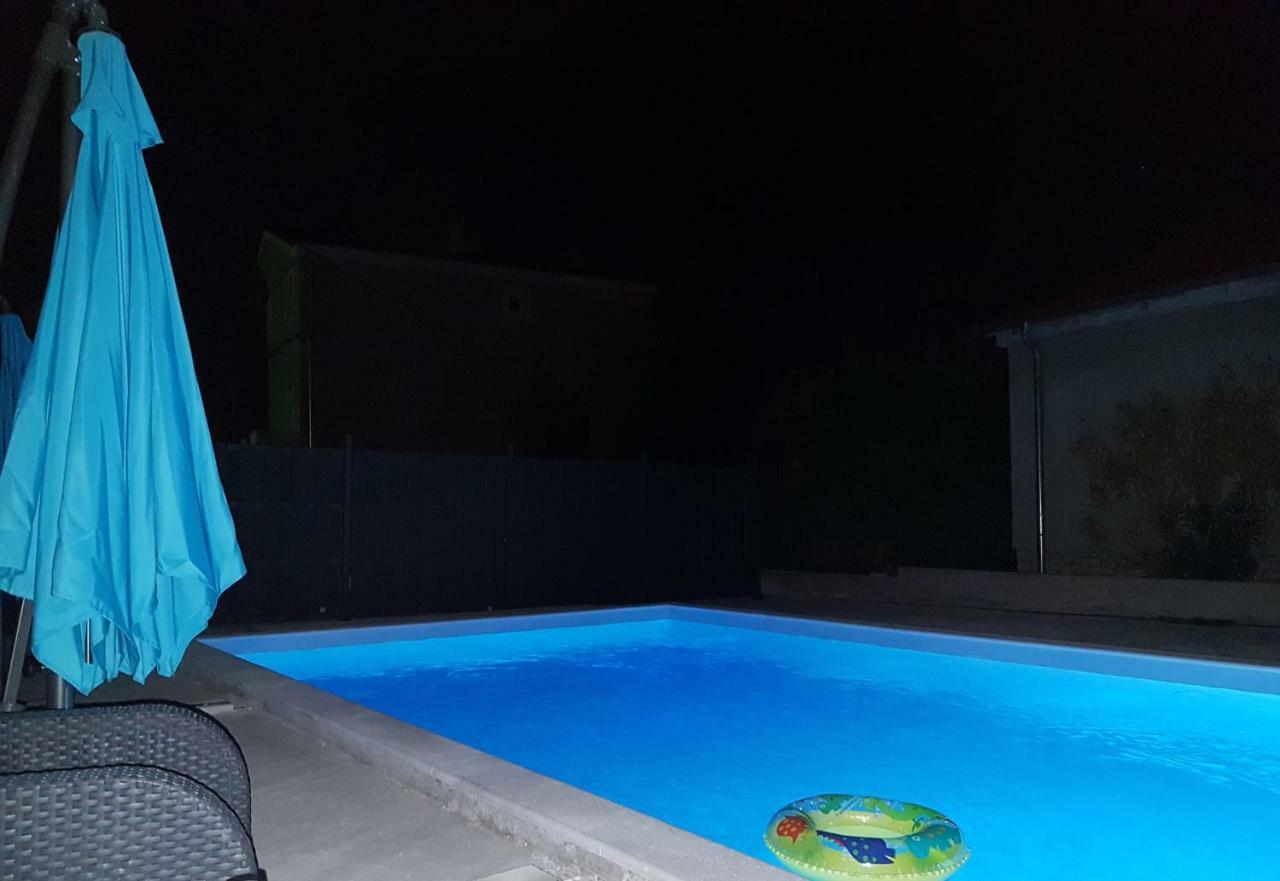 Apartments Star With Pool Biograd Na Moru Eksteriør bilde