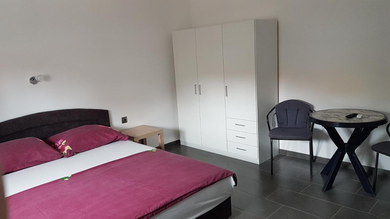 Apartments Star With Pool Biograd Na Moru Eksteriør bilde