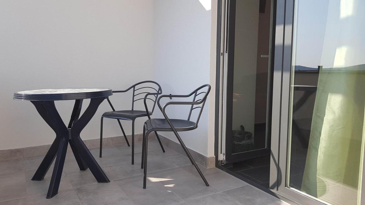 Apartments Star With Pool Biograd Na Moru Eksteriør bilde